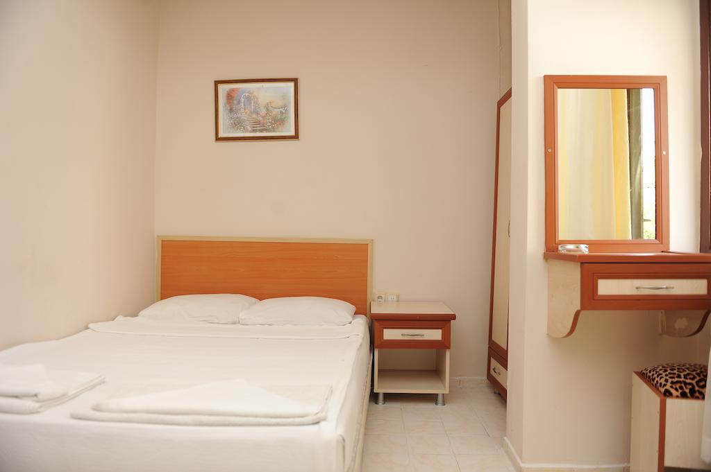 Holiday World Hotel Alanya Værelse billede